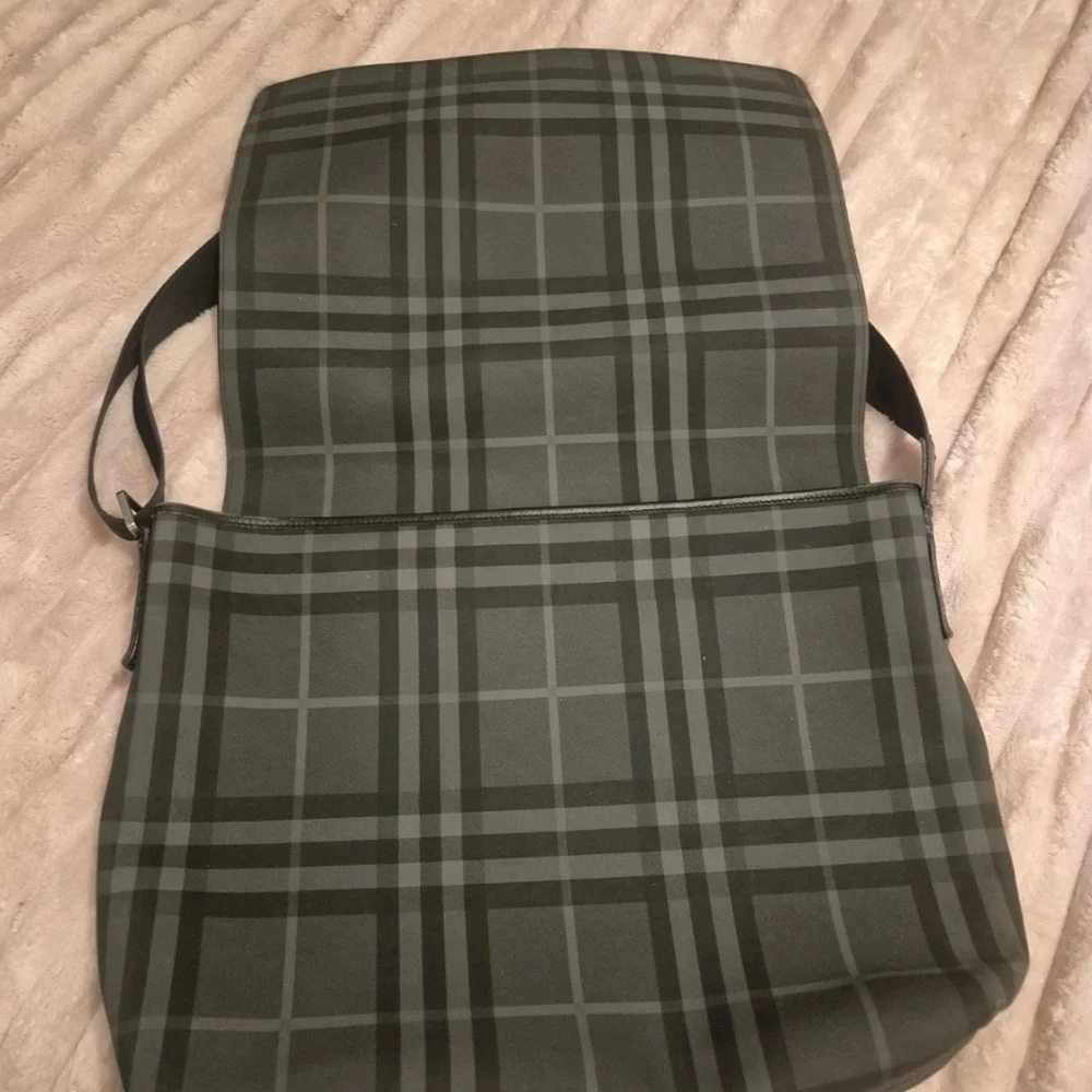 Authentic Burberry Smoked Check Messenger Bag - Charcoal/Black